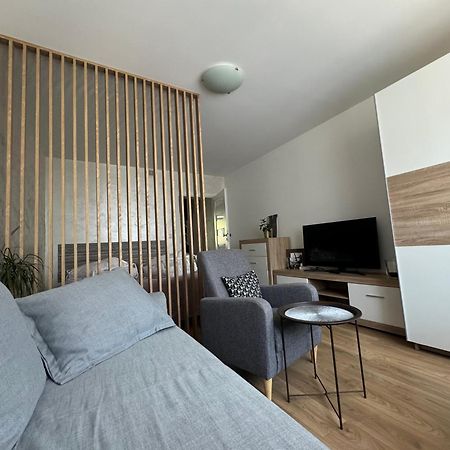 Kalwaryjska Spot Apartment In A Good Location Krakkó Kültér fotó